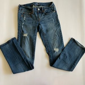 American Eagle Straight leg Distressed  jeans 2R